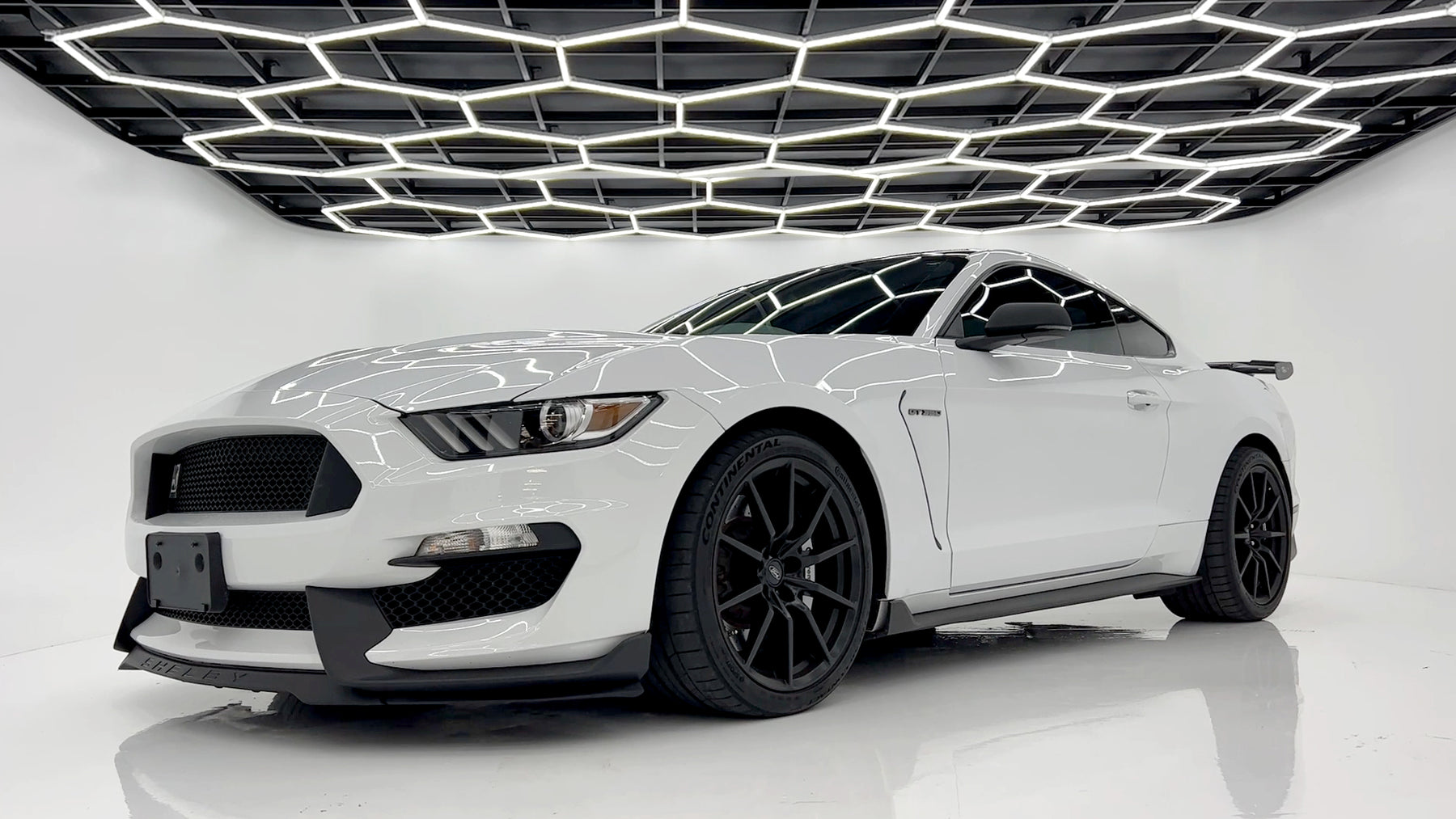 SLEEPER Turbo Kit GT350 (750hp and looks STOCK!) - 1320Video