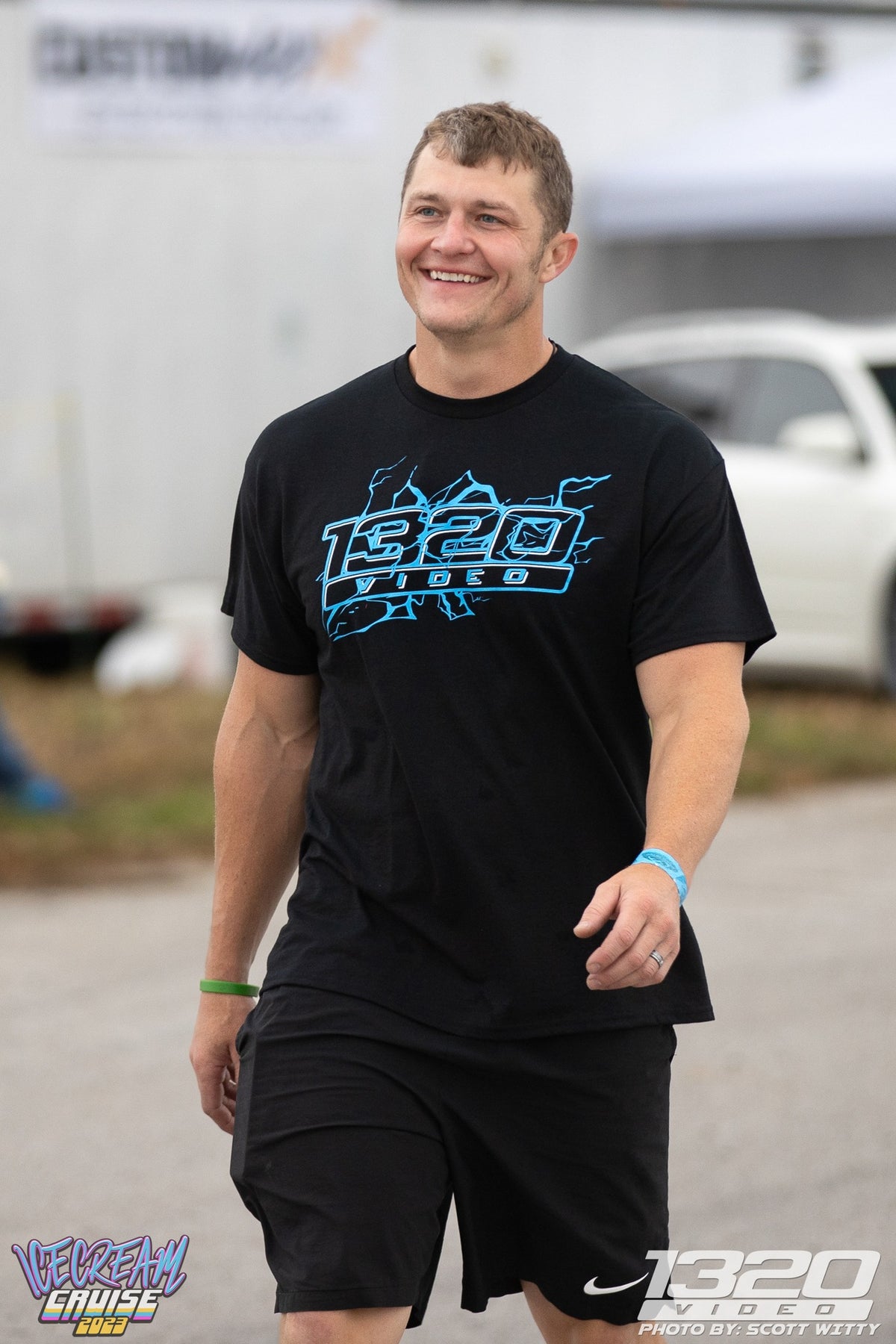 1320Video Electric Cars Have No Soul 2.0 T-Shirt