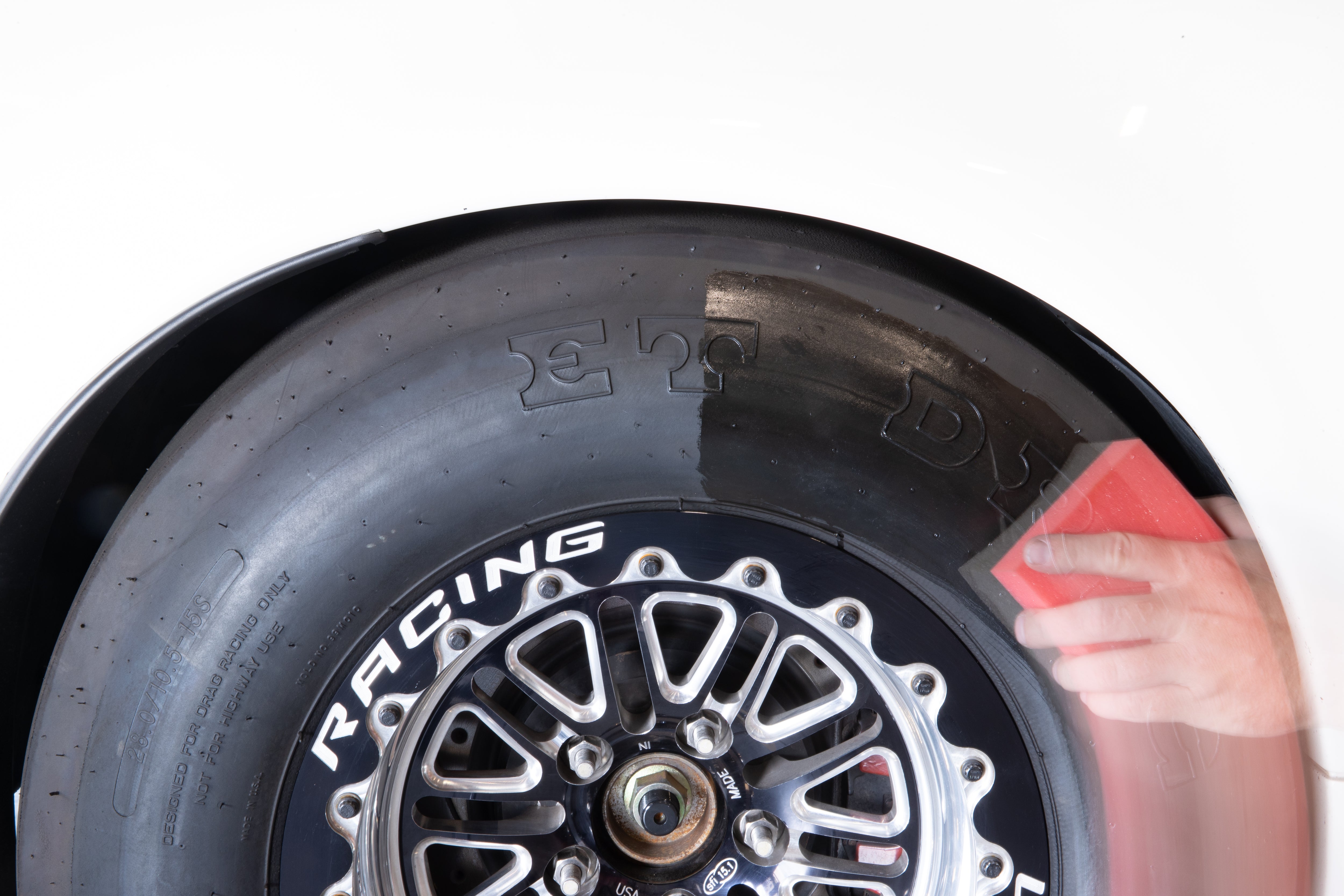 BLACKOUT Tire Shine (32 oz.) – Wavy Motorsport